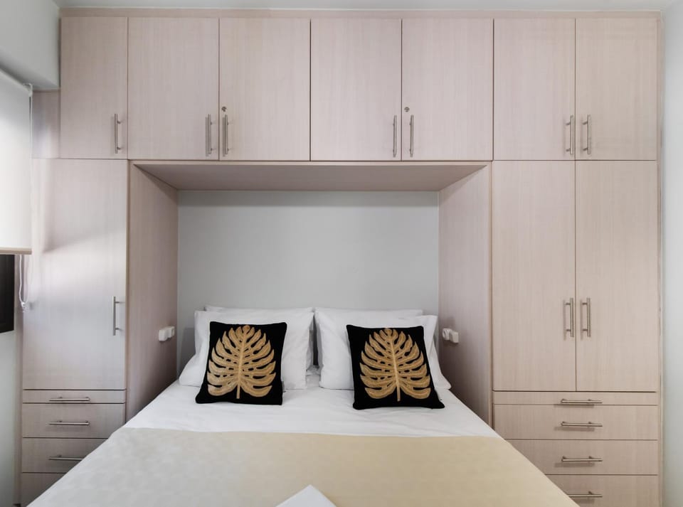 Bedroom, wardrobe