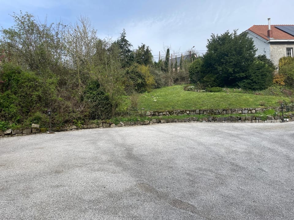 Facade/entrance, Parking