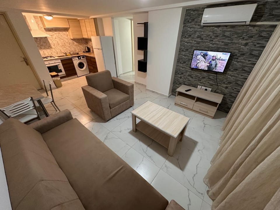 TV and multimedia, Kitchen or kitchenette, Living room, Dining area