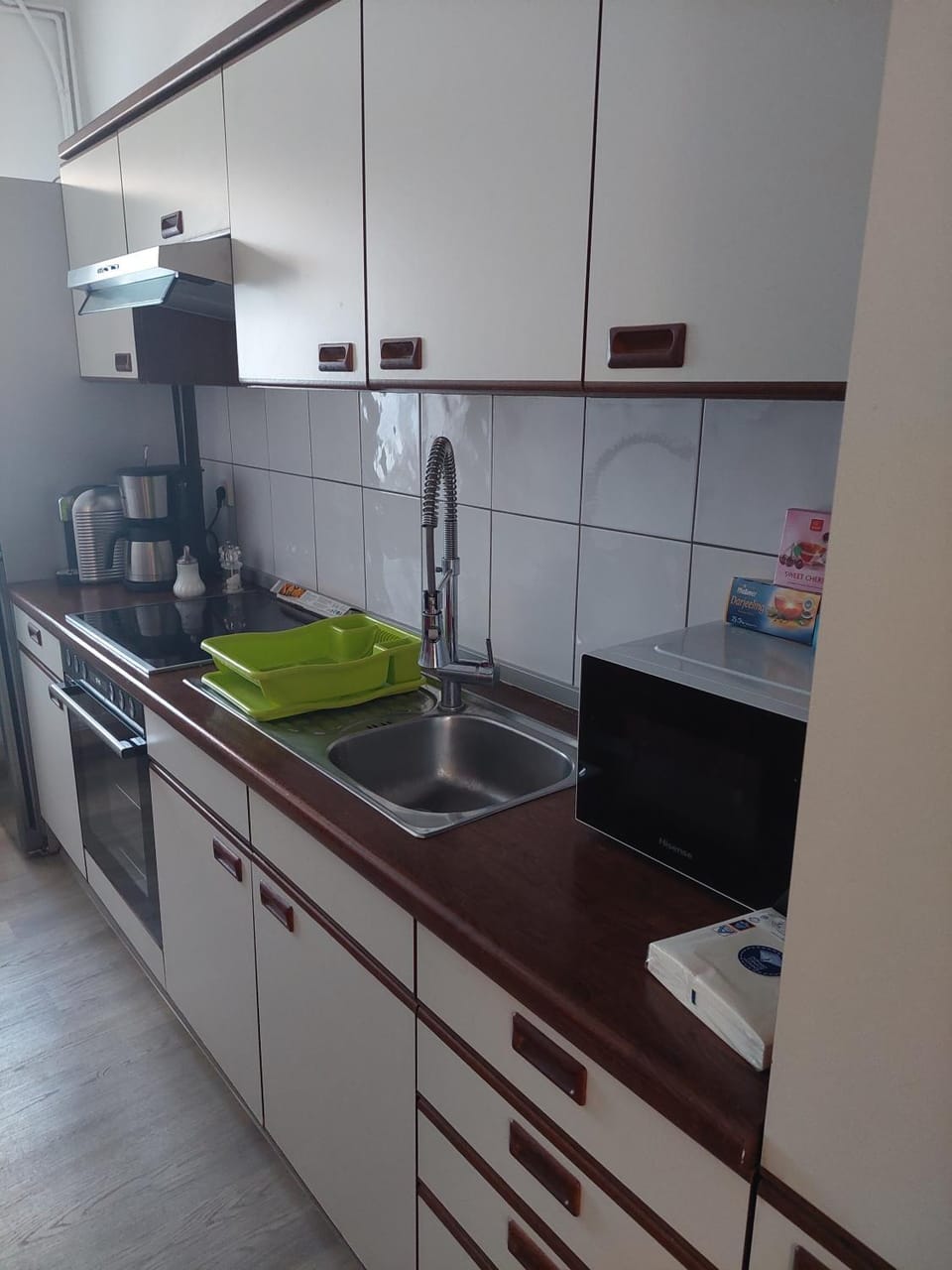 Kitchen or kitchenette, Living room