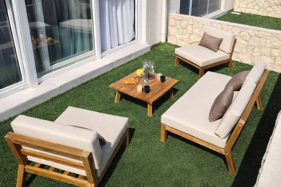 Garden, Seating area, Garden view, Garden view, sunbed