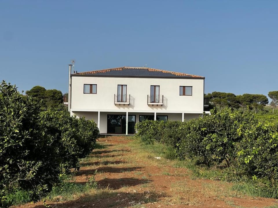 Tenuta Macconi Country Rooms Farm Stay in Sicily