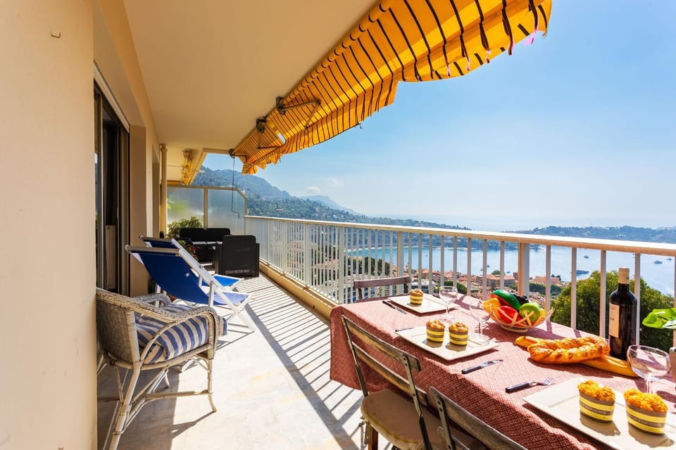 Patio, Balcony/Terrace, Dining area, Sea view