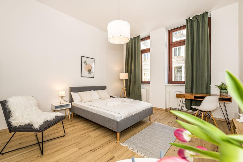Bed, Bedroom