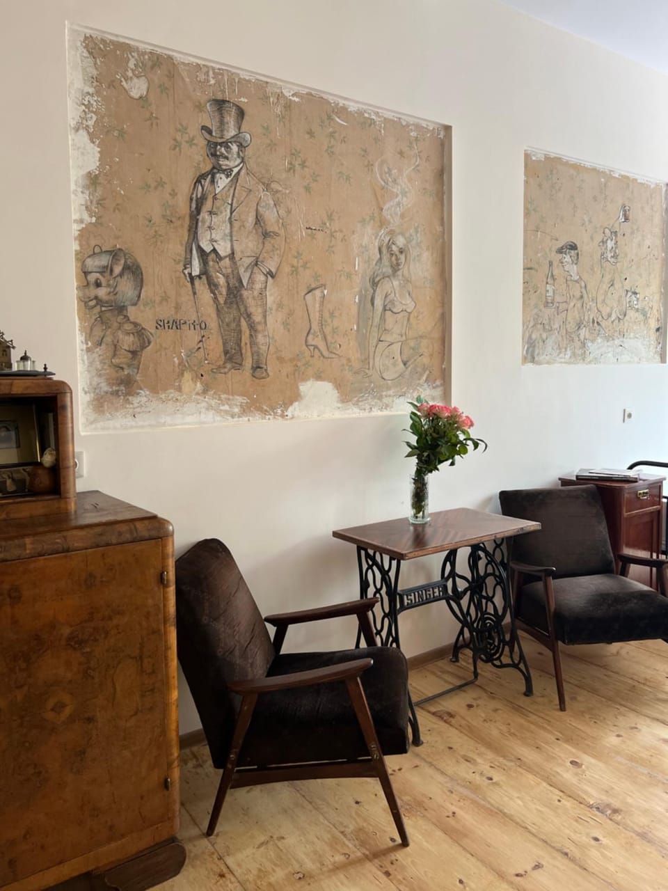 Decorative detail, Seating area
