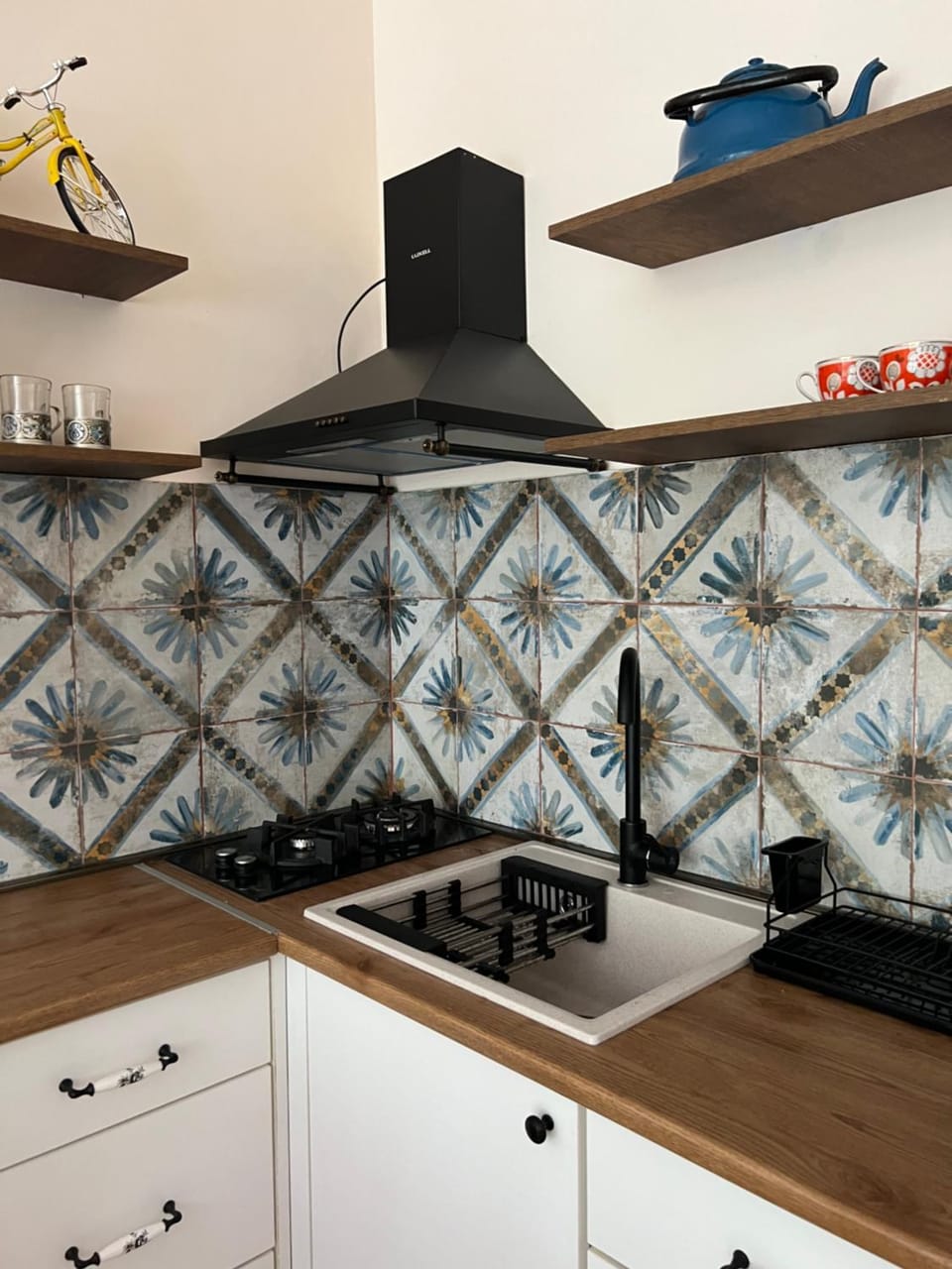 Kitchen or kitchenette, stove