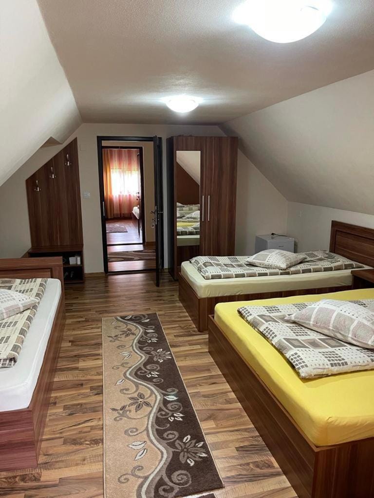 Cabana Suvenirurilor Bed and Breakfast in Cluj County