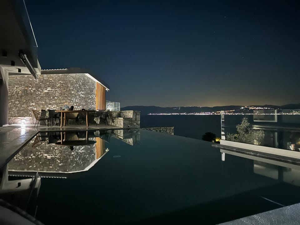 Windmills & The Villas-Aiolos ll Villa in Euboea