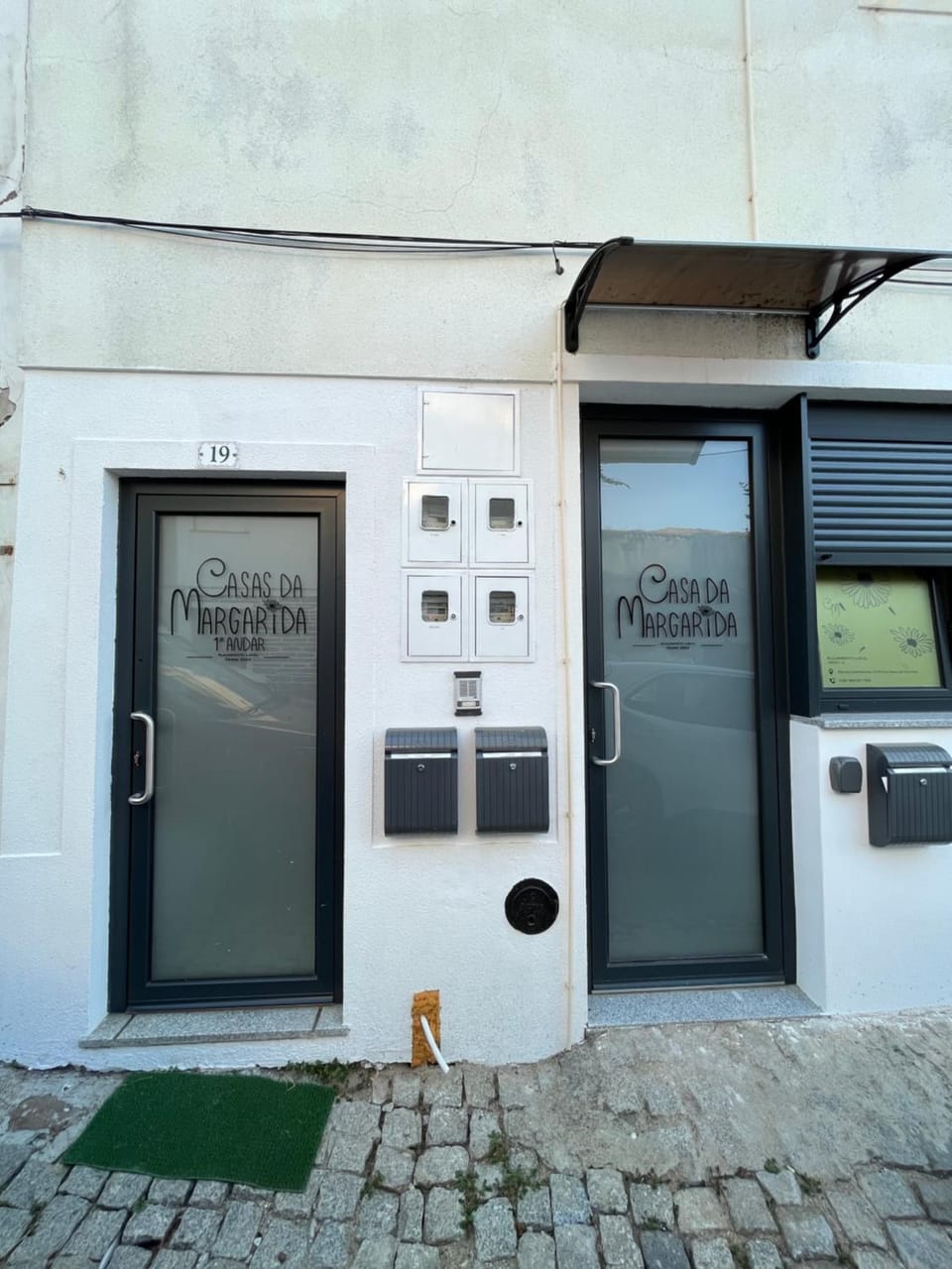 Property building, Facade/entrance