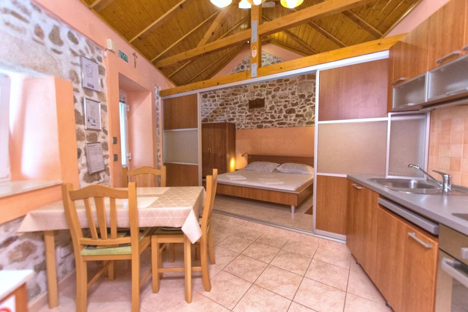 Dining area, Bedroom