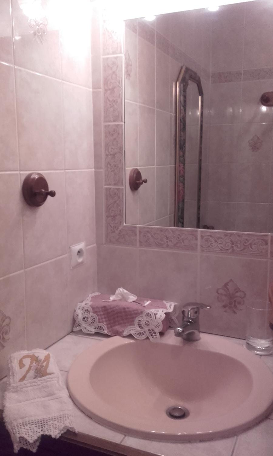 Shower, Bathroom, towels