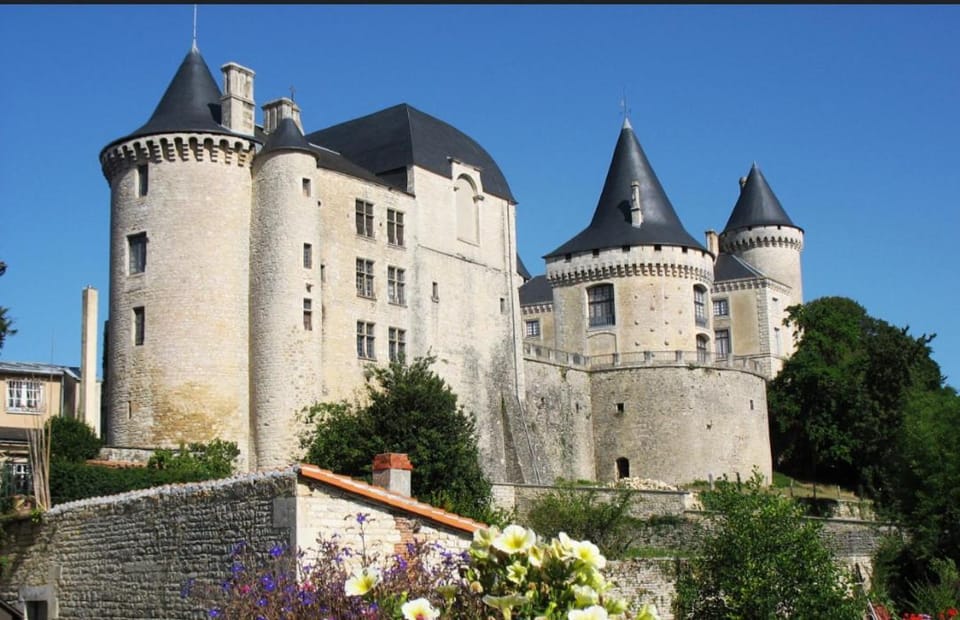 La Tuilerie Bed and Breakfast in Nouvelle-Aquitaine