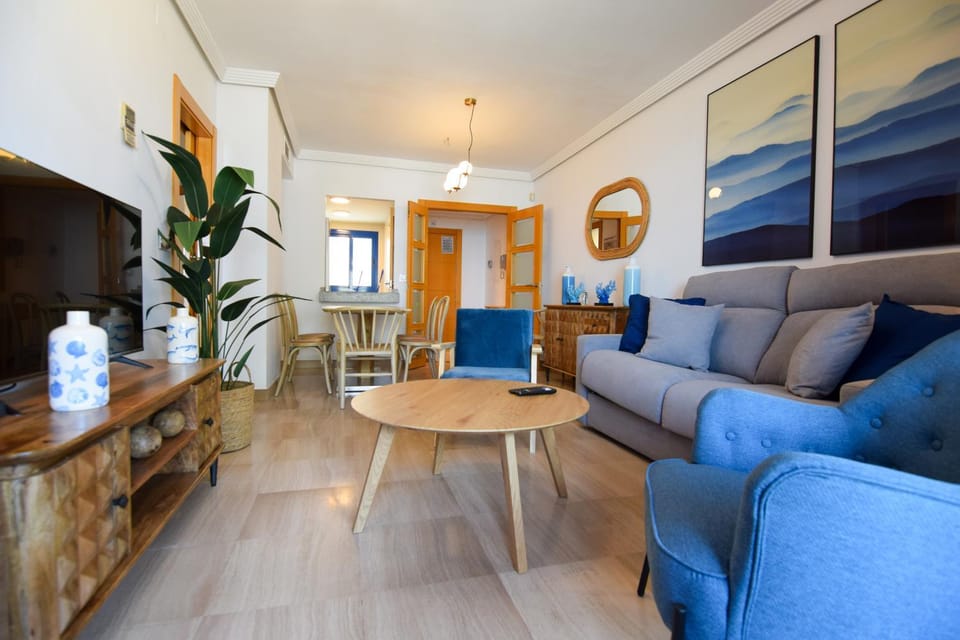 TV and multimedia, Living room, Dining area