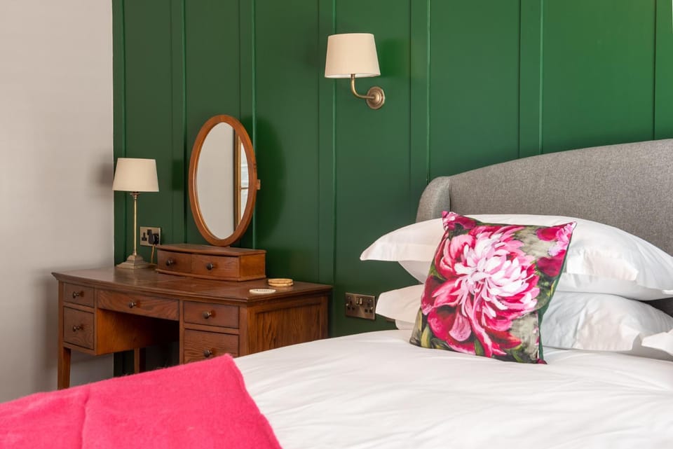 The Crown Pub and Hotel Hotel in Tendring District