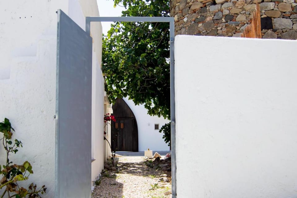 House - Sleeps 4 - Private Courtyard - Parking House in Kardamena