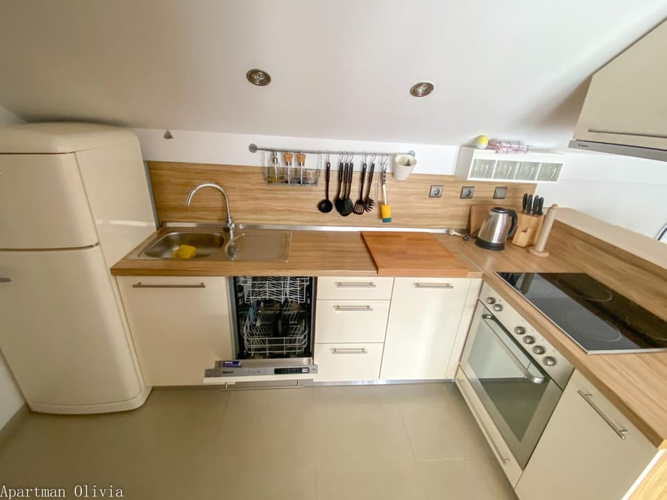Coffee/tea facilities, Kitchen or kitchenette, dishwasher, pet friendly, stove