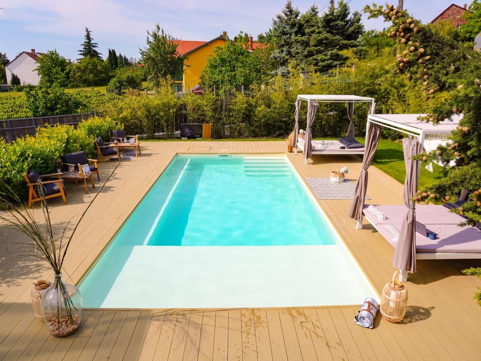 Pool view, Swimming pool, sunbed