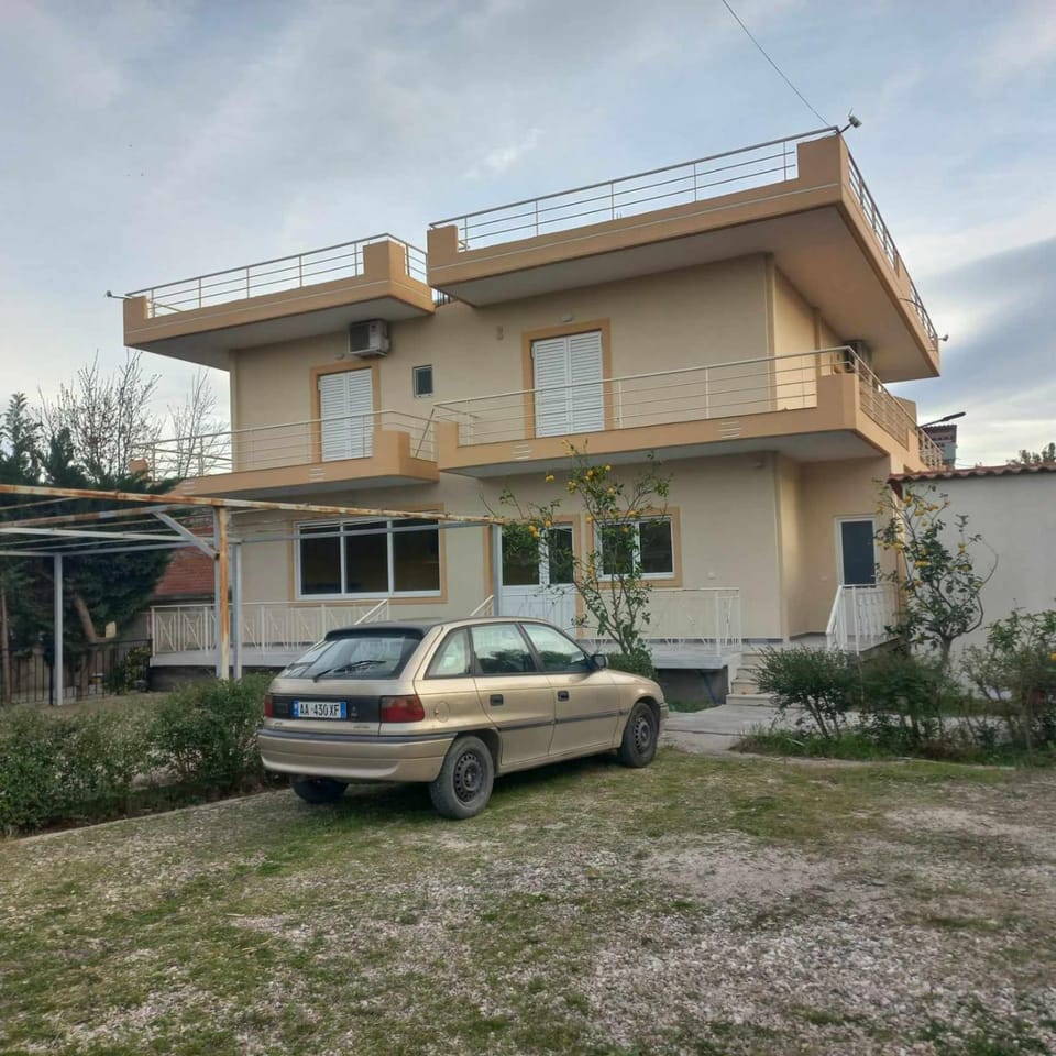 Villa Spinarica Apartment in Vlorë County, Albania