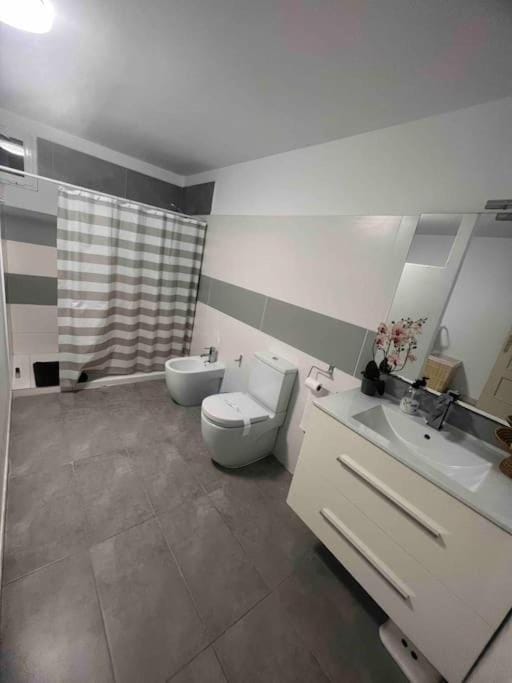 LOFT Surf & Playa El Medano con WIFI Luminoso Ideal con Mascotas Apartment in Abona
