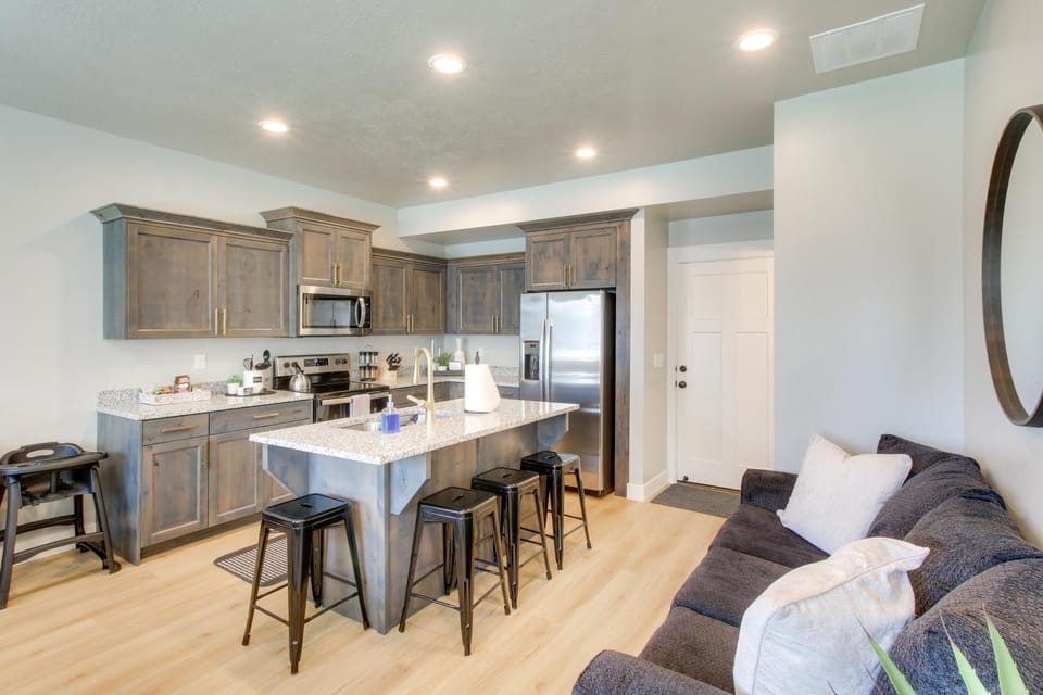 Garden City Townhome, Close to Parks + Downtown! House in Garden City