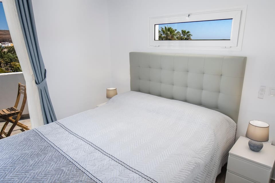 Bed, Balcony/Terrace, Photo of the whole room, Bedroom