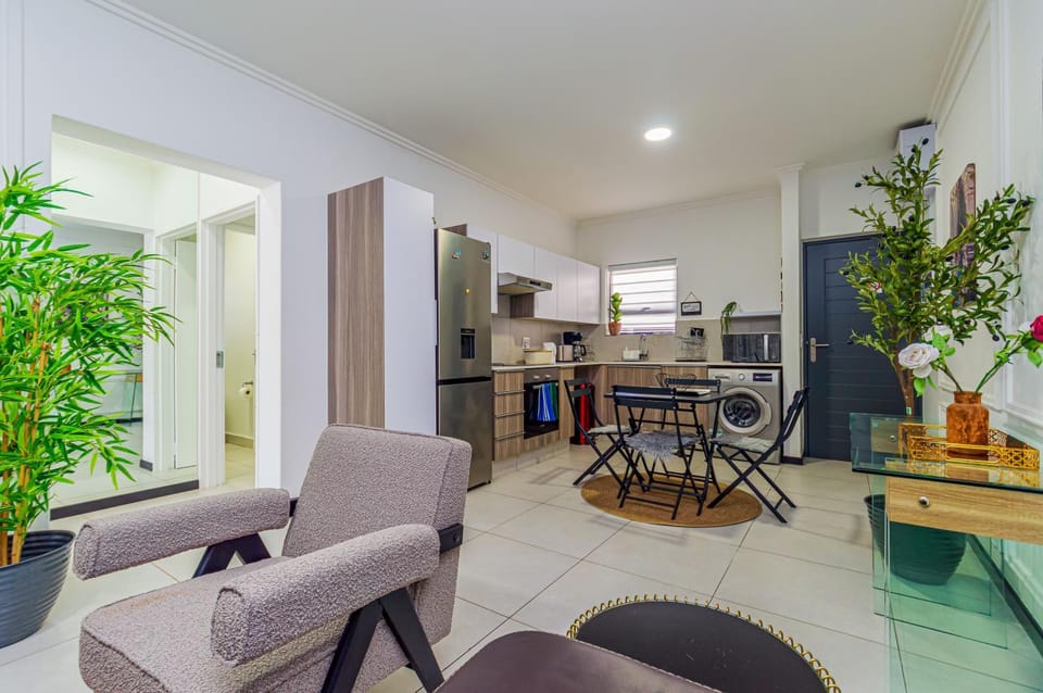 Luxurious sandton apartment with Inverter Apartment in Sandton