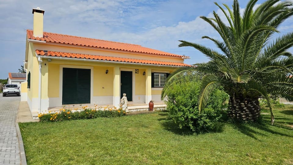 Property building, Natural landscape, Garden view