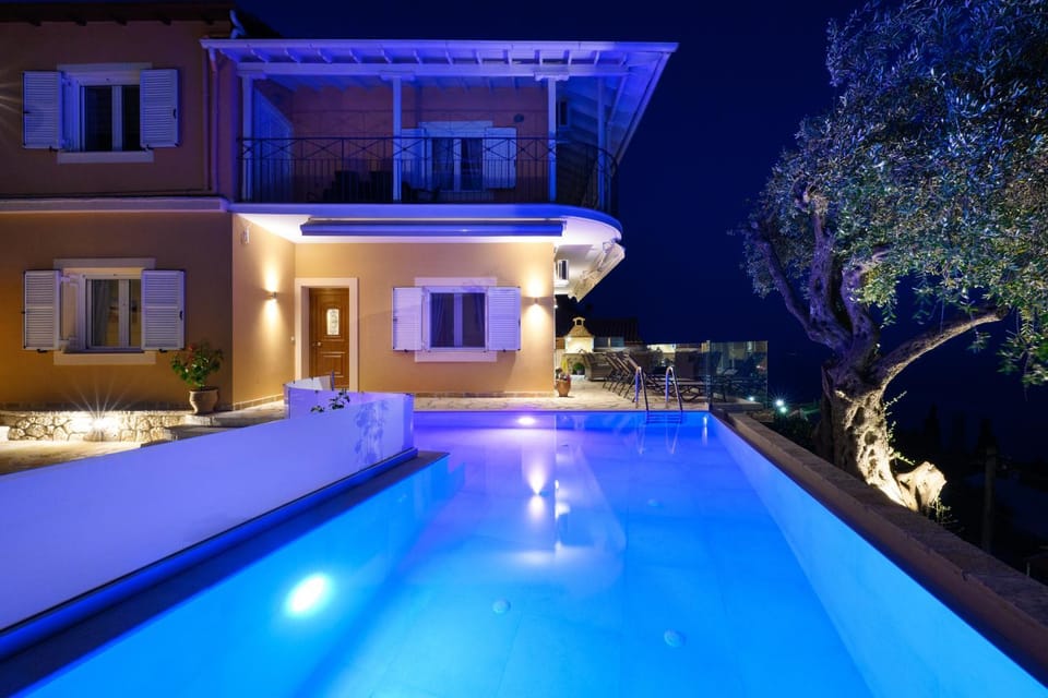 Night, Swimming pool