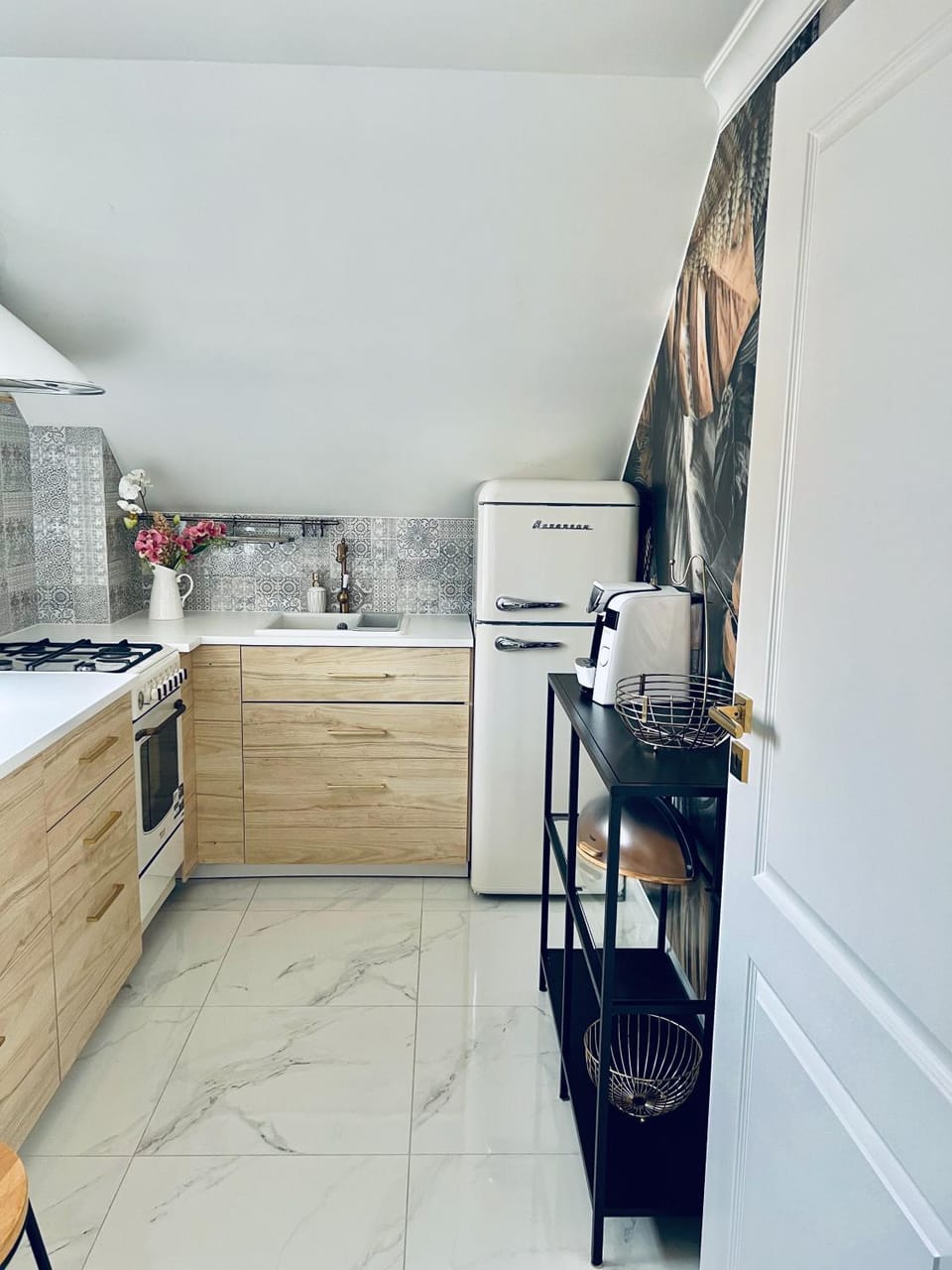 Kitchen or kitchenette