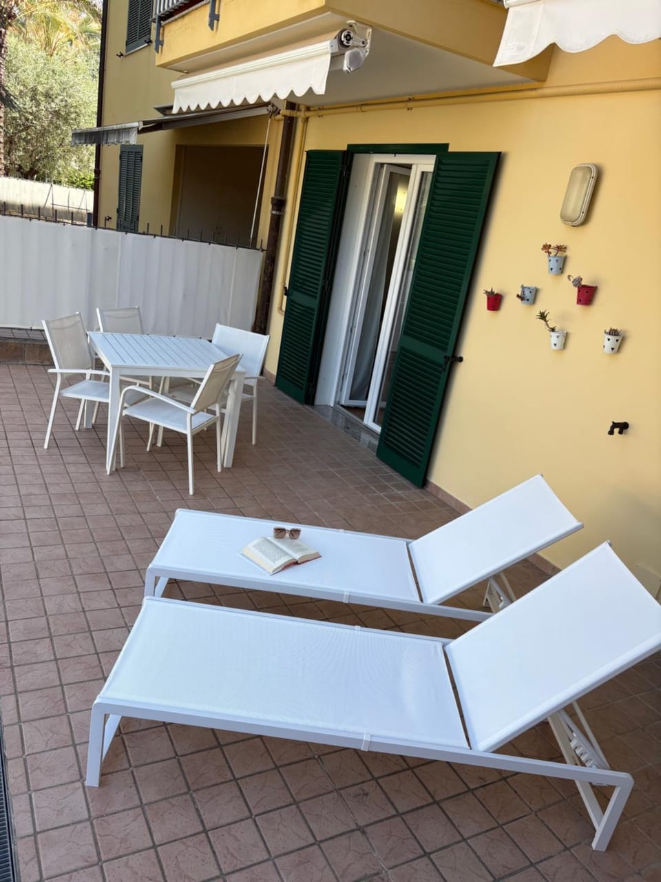 Patio, Balcony/Terrace, sunbed