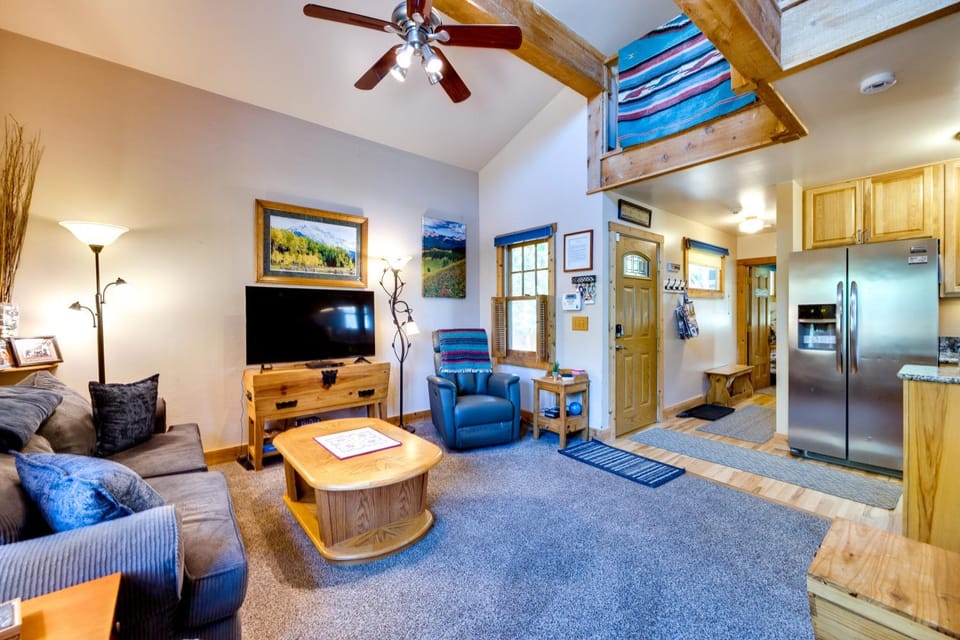 Historic Colorado Springs Home w/ Yard in Downtown House in Colorado Springs