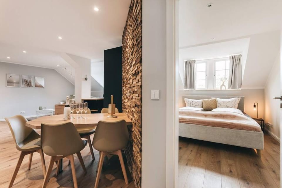 TIP! Toplage in Dresden! Moderne 100 qm Ferienwohnung für Familien und kleine Gruppen Apartment in Dresden-Neustadt