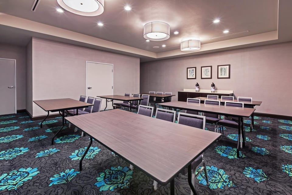 Meeting/conference room