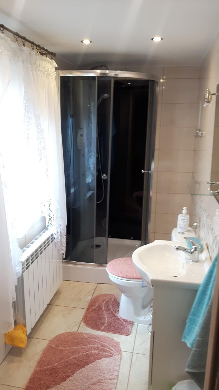 Shower, Bathroom