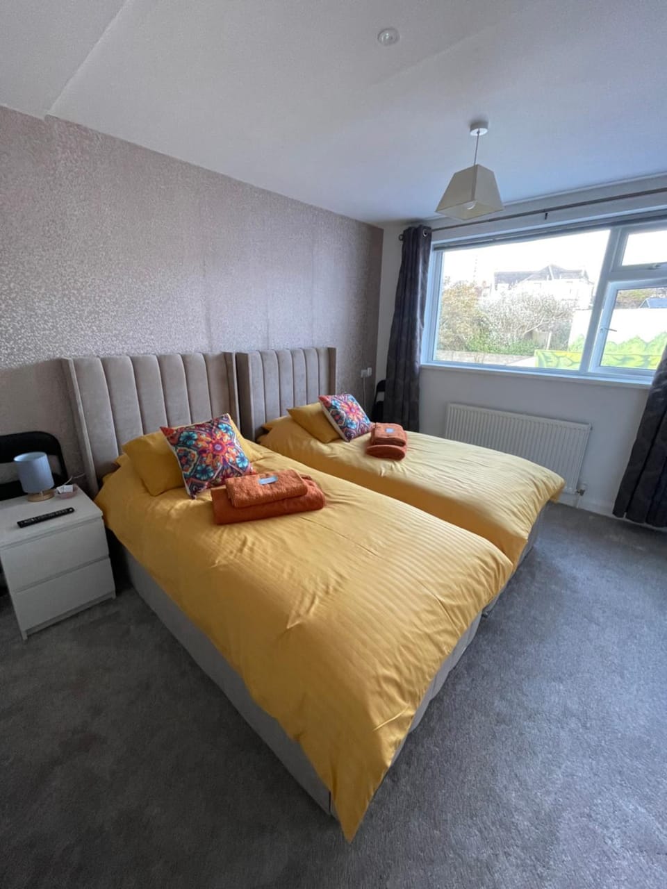 Bed, Bedroom, Garden view, Garden view