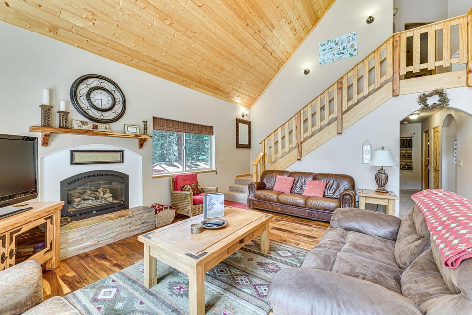 Angel Fire Cabin Rental w/ Hot Tub & Gas Grill! Cabin in Angel Fire