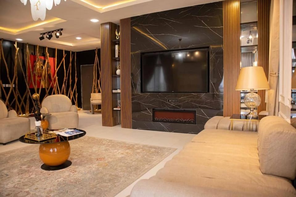 Living room, Seating area
