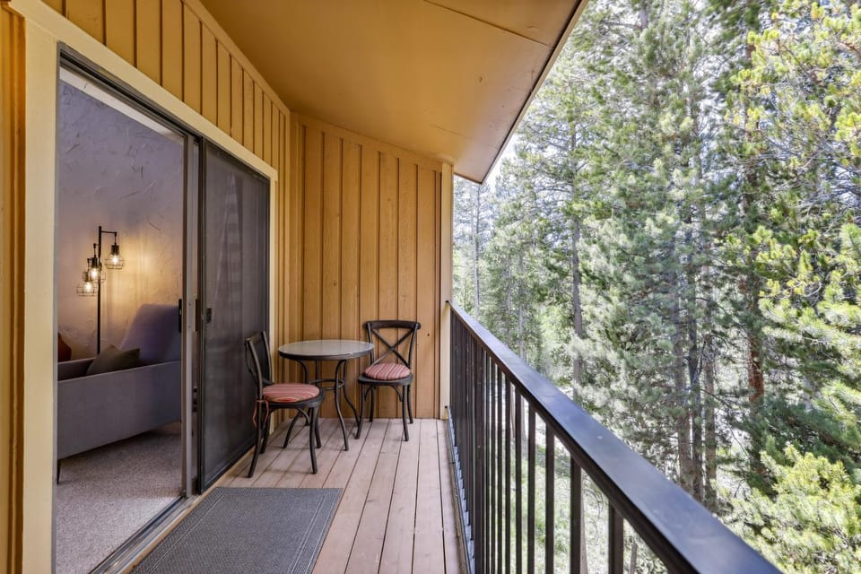 Cozy Winter Park Condo: Bike, Ski, & Hike! House in Fraser