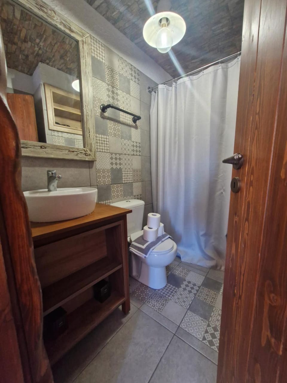 Shower, Toilet, Bathroom
