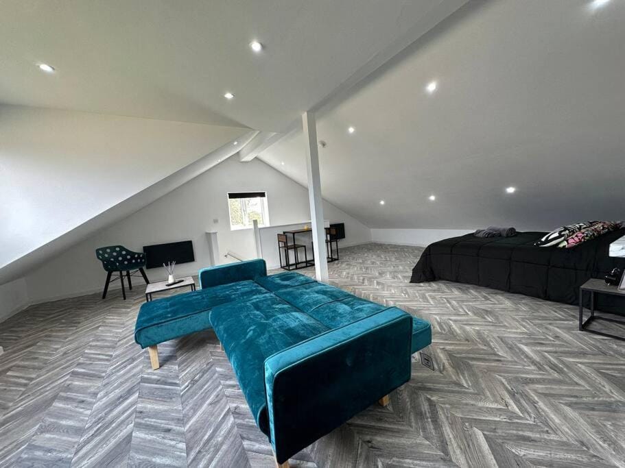 Brand New Penthouse Pad in Leeds Apartment in Leeds