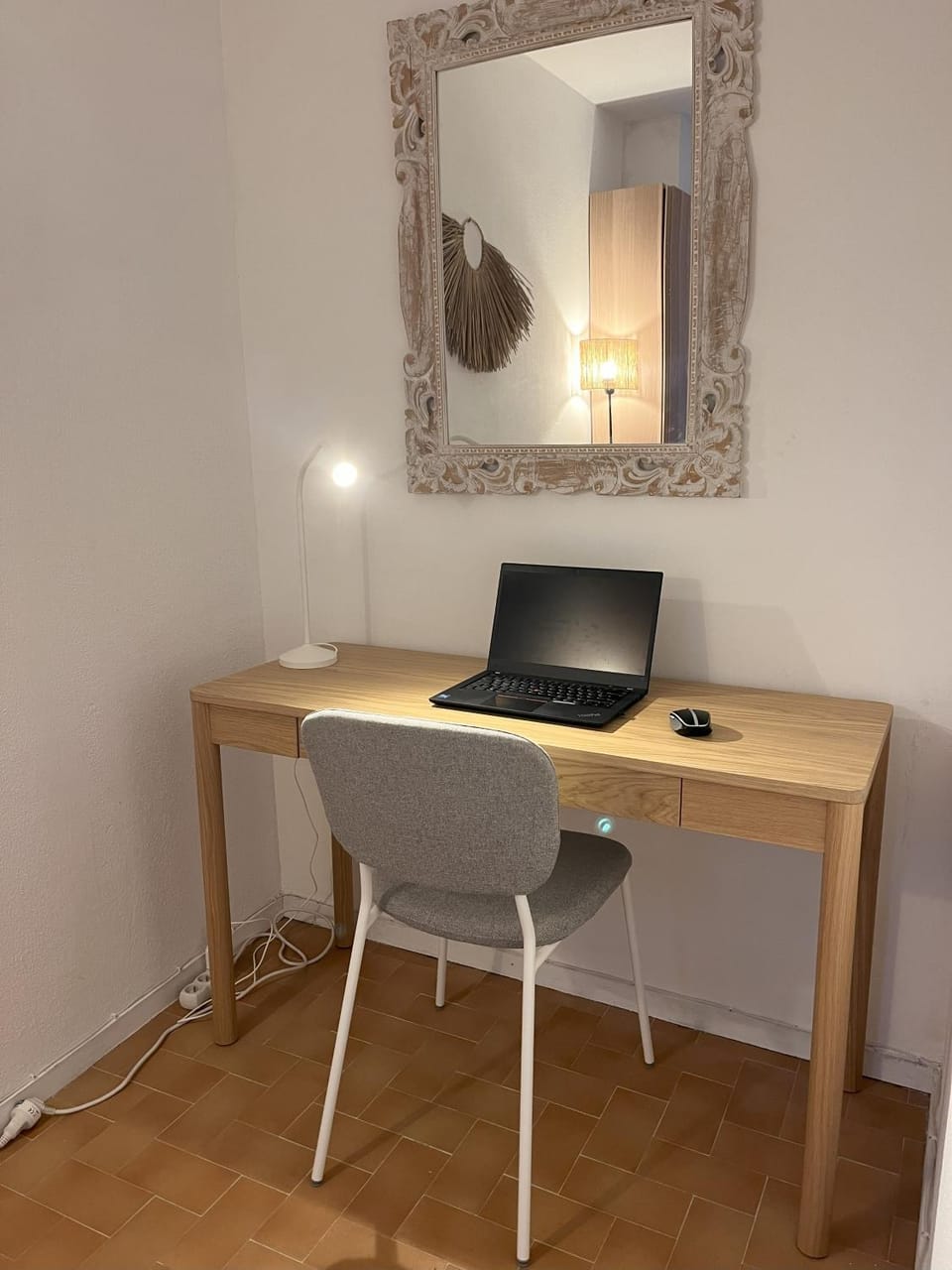 Seating area, Bedroom