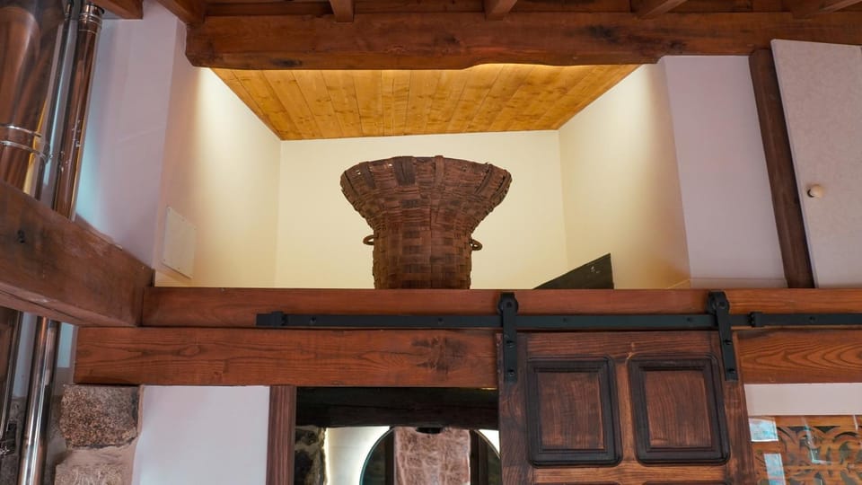 Decorative detail