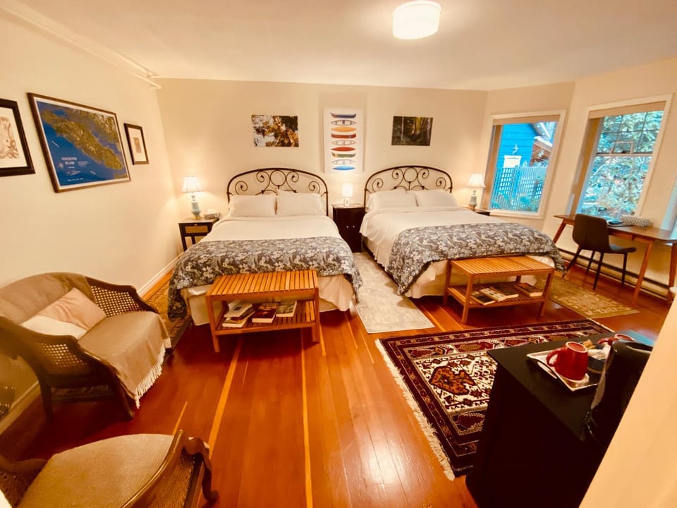 Bed, TV and multimedia, Coffee/tea facilities, Balcony/Terrace, Photo of the whole room, Bedroom, Garden view, Breakfast, Continental breakfast, hair dryier, heating, internet, towels