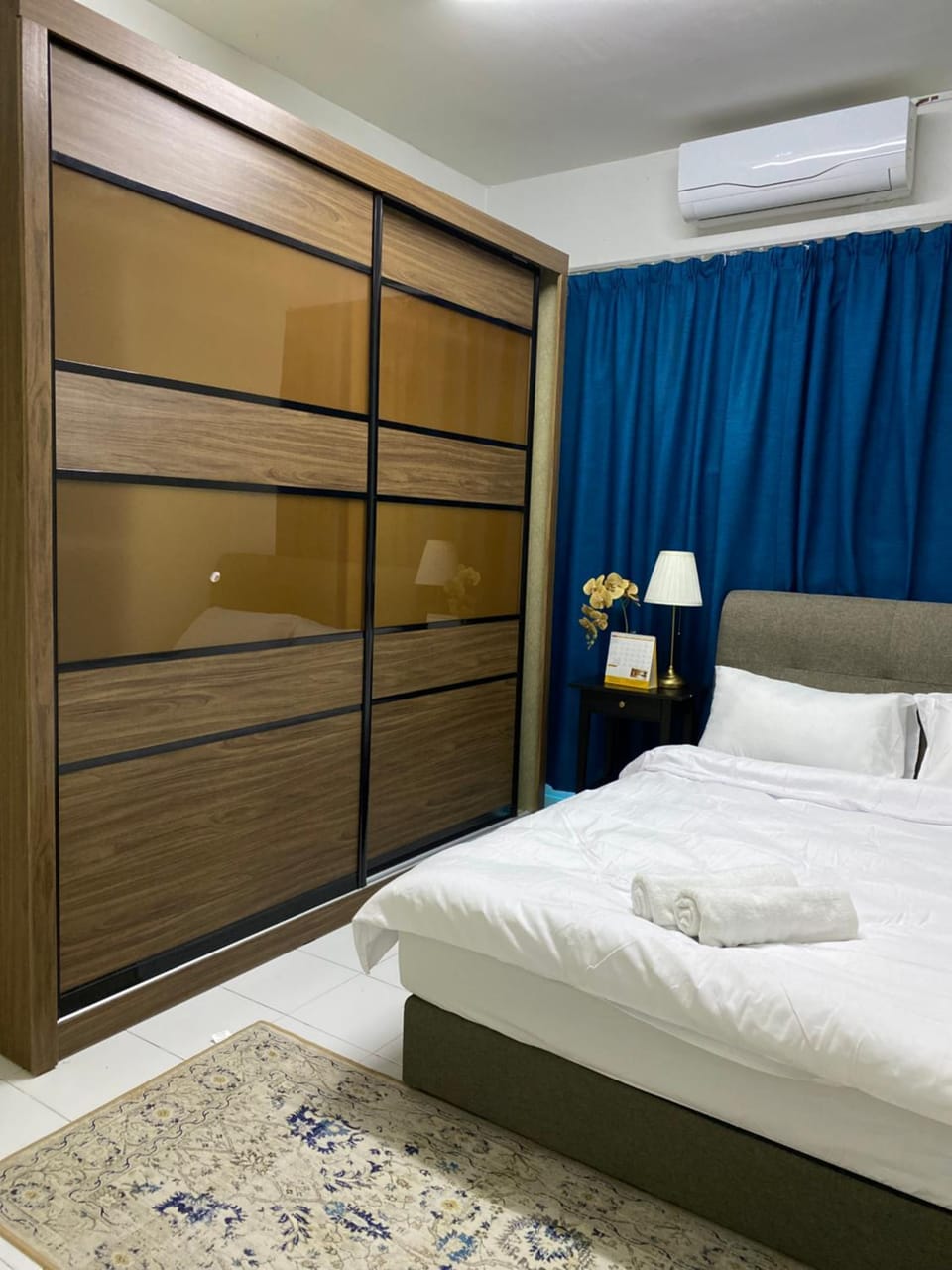 Bed, Bedroom, fireplace, air conditioner