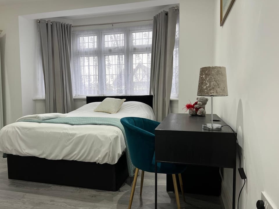 Bedroom, Internal: Not applicable to any particular room