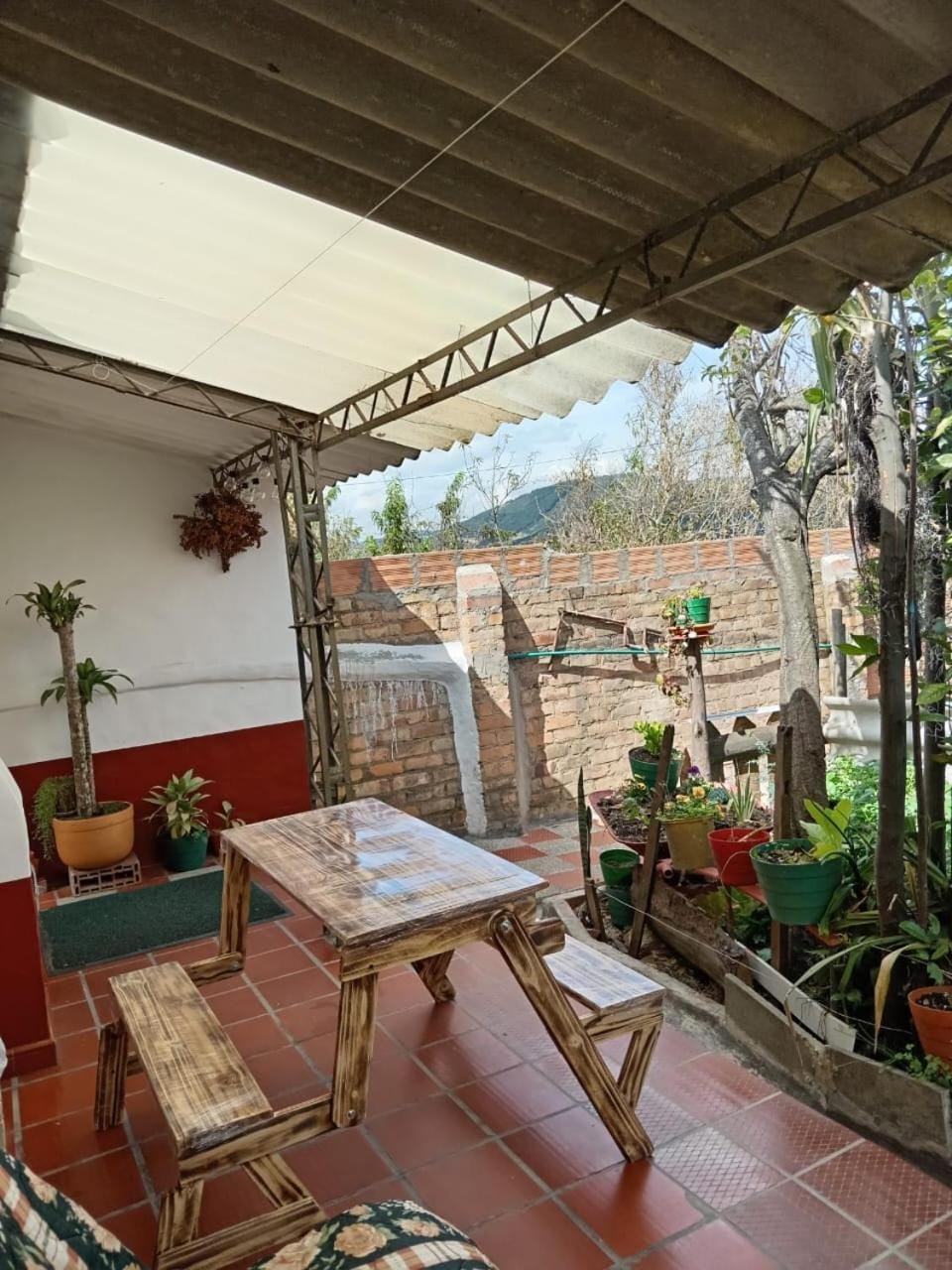 Guaxique House in Cundinamarca, Colombia