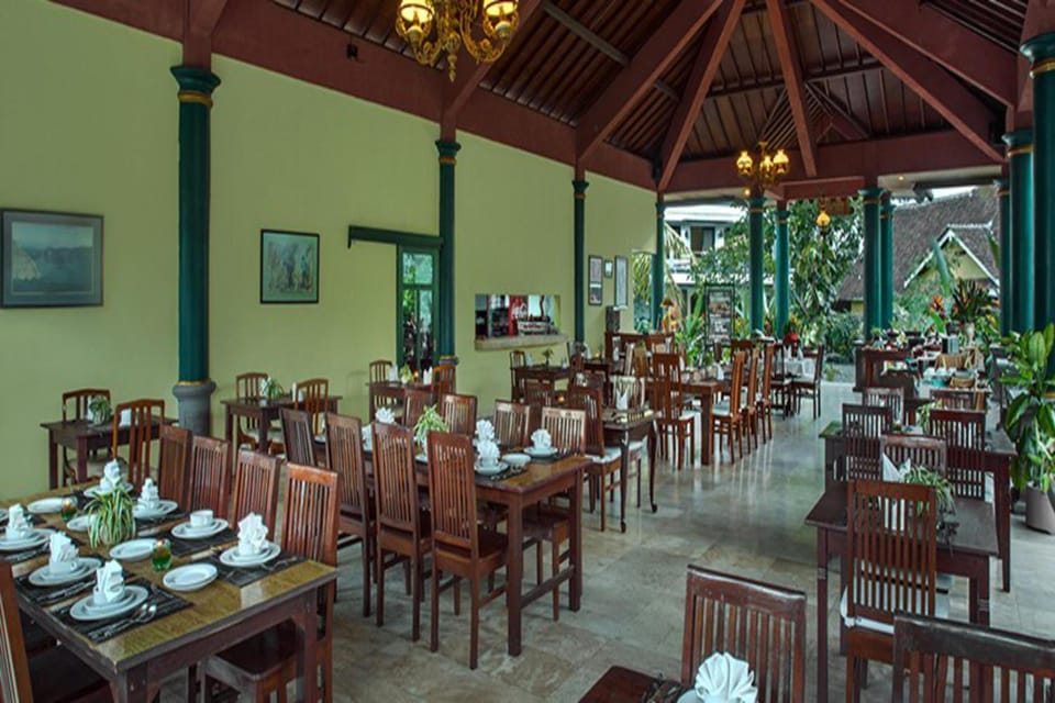 Restaurant/places to eat, Restaurant/places to eat