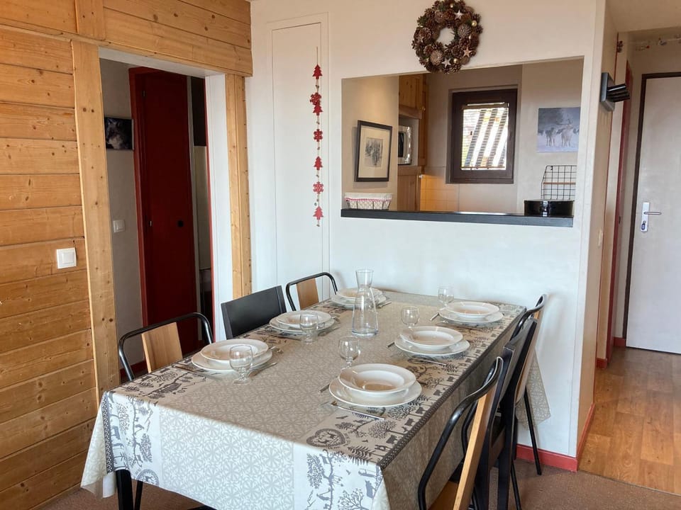 Appartement pour 6/7 pers, vue montagne, petits animaux admis - FR-1-634-89 Apartment in Avoriaz