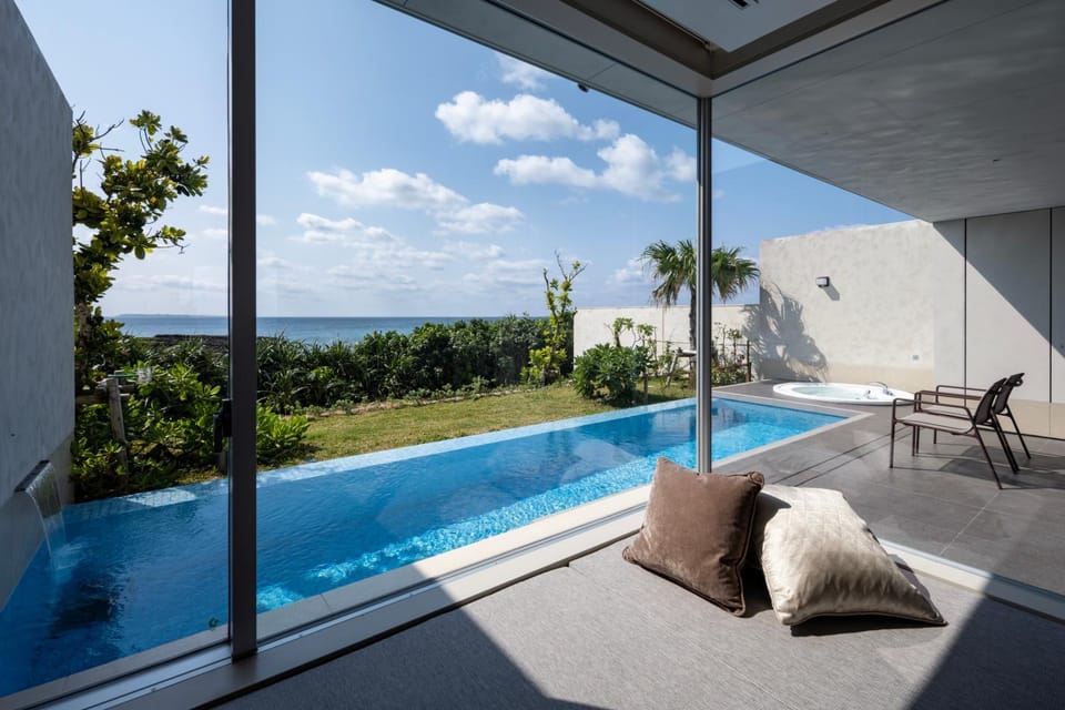 View (from property/room), Balcony/Terrace, Pool view