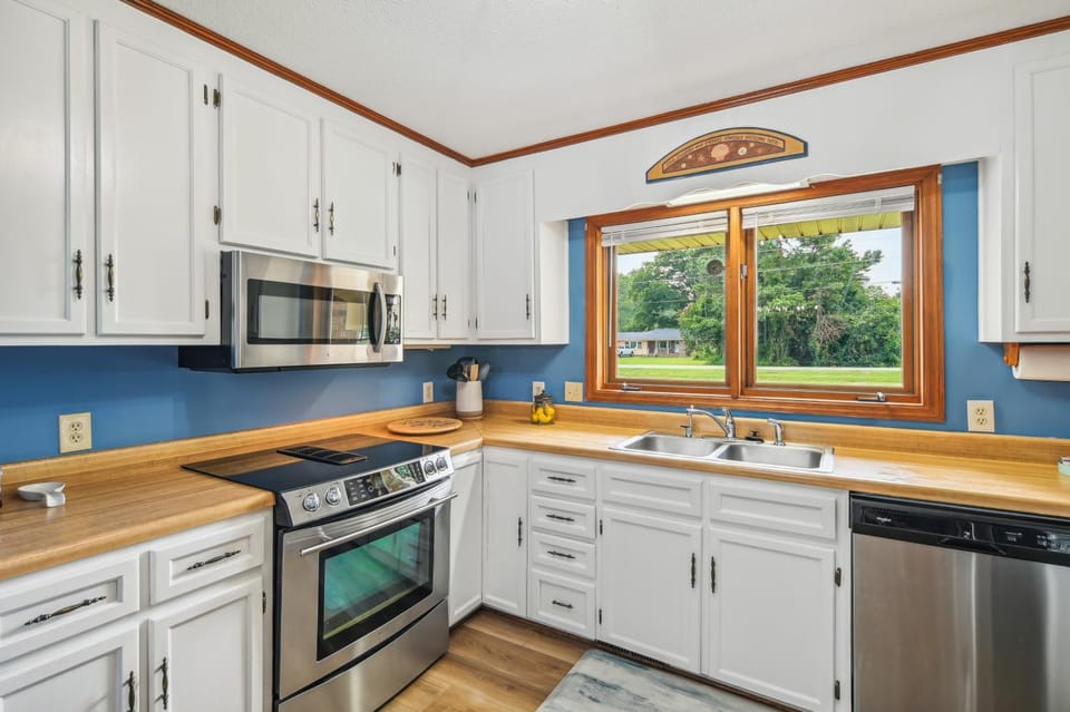 Sunroom and Patio Myrtle Beach Escape Near Golfing! House in Carolina Forest